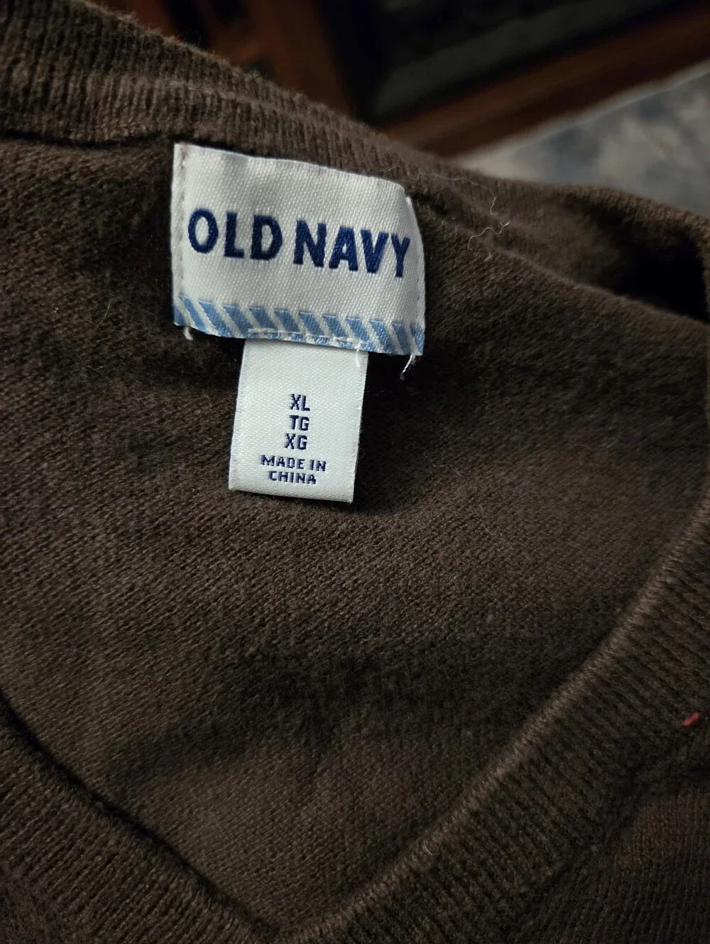Old Navy classic neck